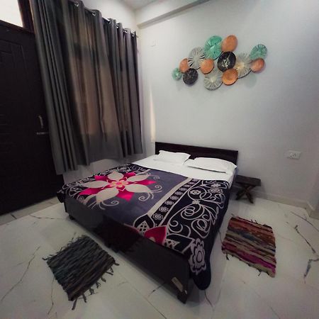 Olt Hostel Rishīkesh Екстериор снимка
